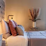 Lejlighed Casa Gina Urban Retreat